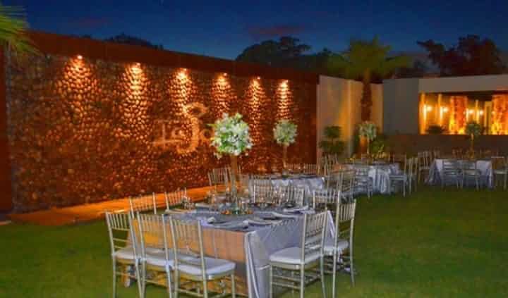 Salón decorado